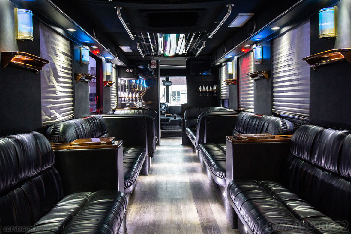 5 Reasons to Rent a Party Bus